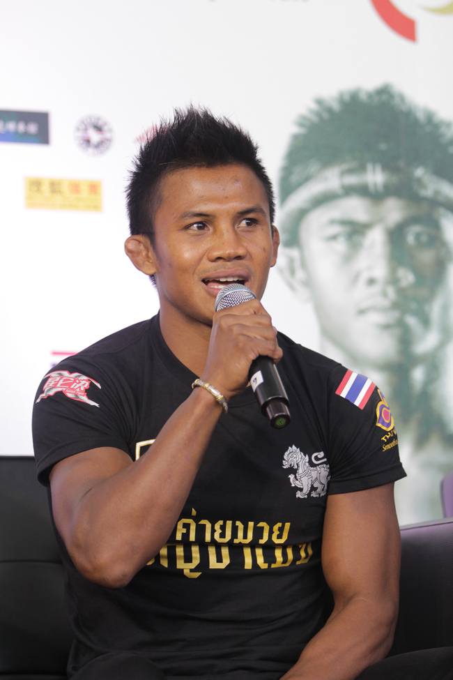 บัวขาว ฟิตร่างกายเพื่อชัยชนะ "TOPKING WORLD SERIES"