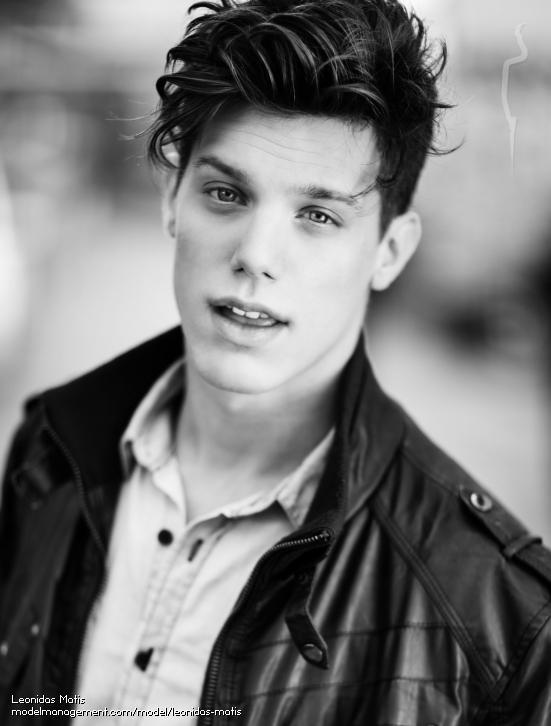 Leonidas Matis จากกรีซ