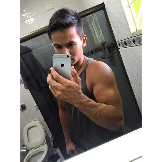 Muscle men From IG 283