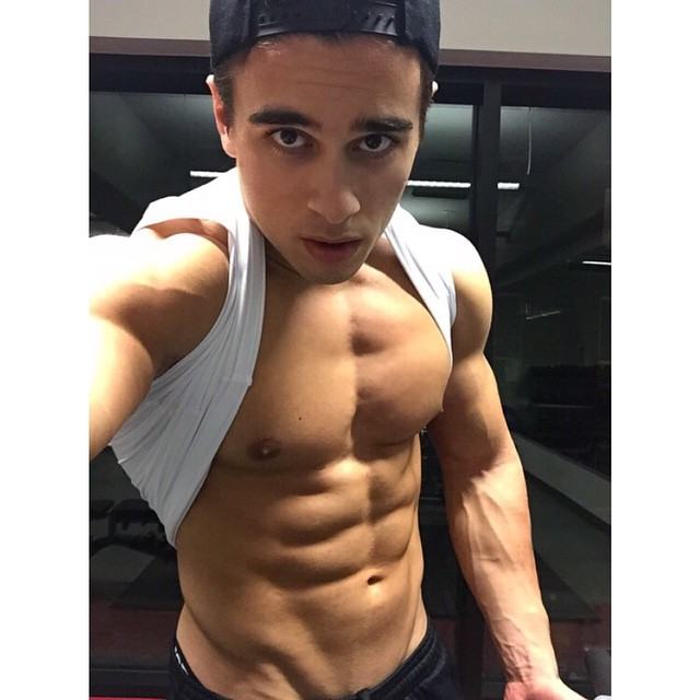 Muscle men From IG 285
