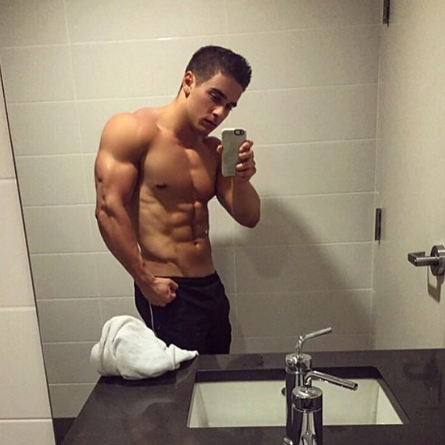 Muscle men From IG 285