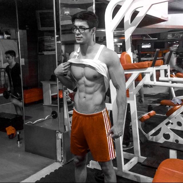 Muscle men From IG 286