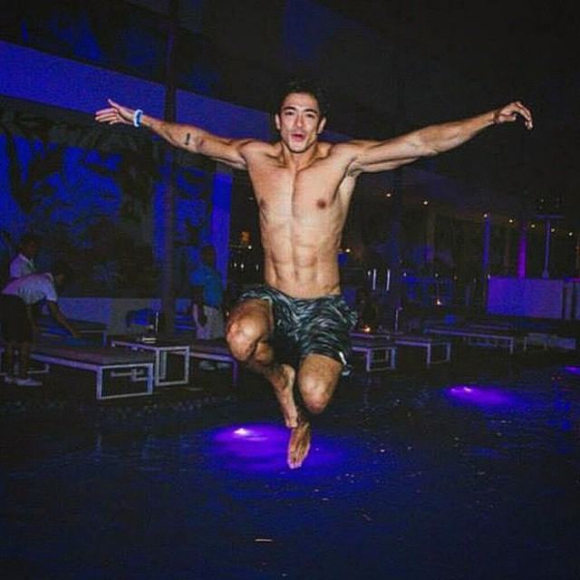 Muscle men From IG 286