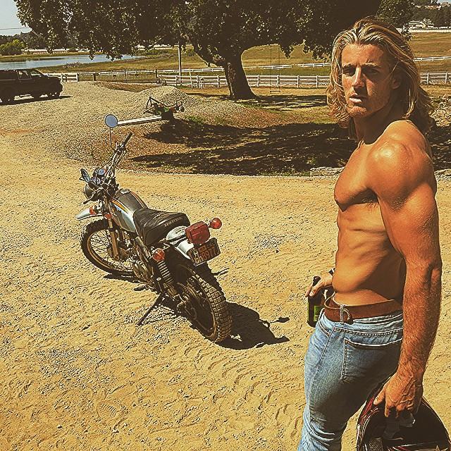 Muscle men From IG 287