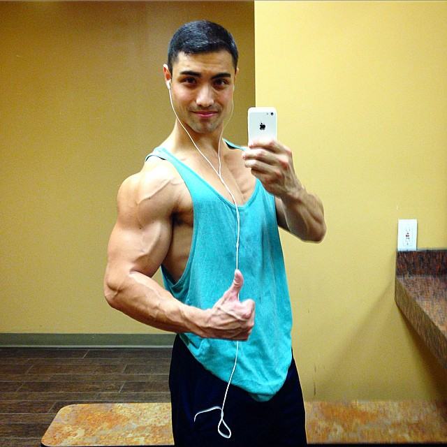 Muscle men From IG 289