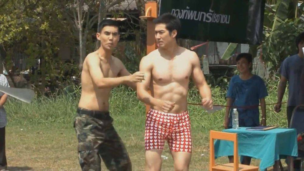 แชบ,ฮา,เสียว,เบื้องหลังผู้กองยอดรัก
