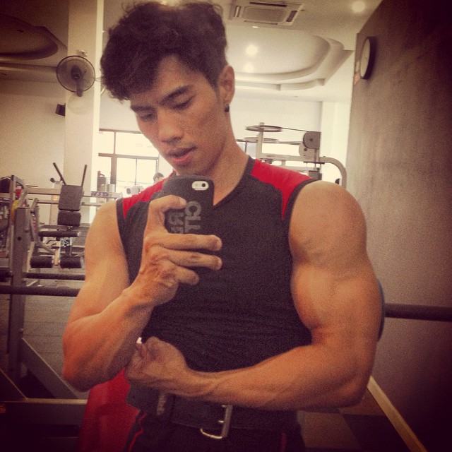 Muscle men From IG 293