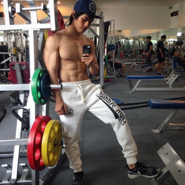 Muscle men From IG 293