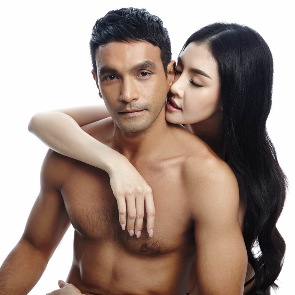 หวือชวนสยิว ภาพเซตใหม่ เก๋ เลเดอเรอร์ - เมฆ วินัย