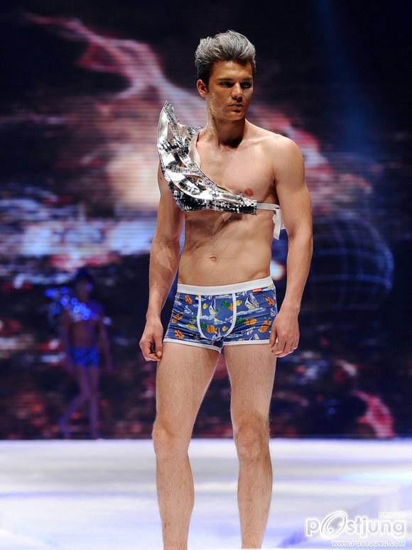 Bench Body AW12 Male Underwear Catwalk