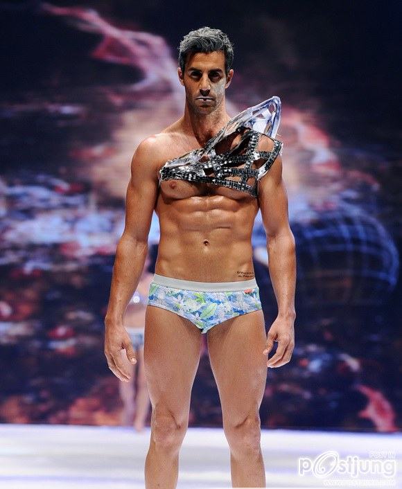 Bench Body AW12 Male Underwear Catwalk