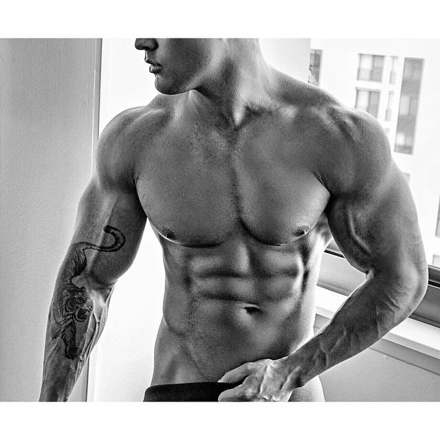 Muscle men From IG 294