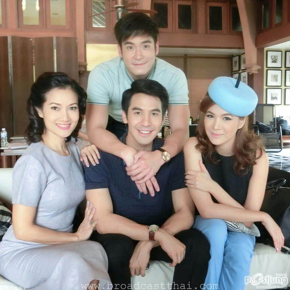 ดารากับภาพสีสดใส004