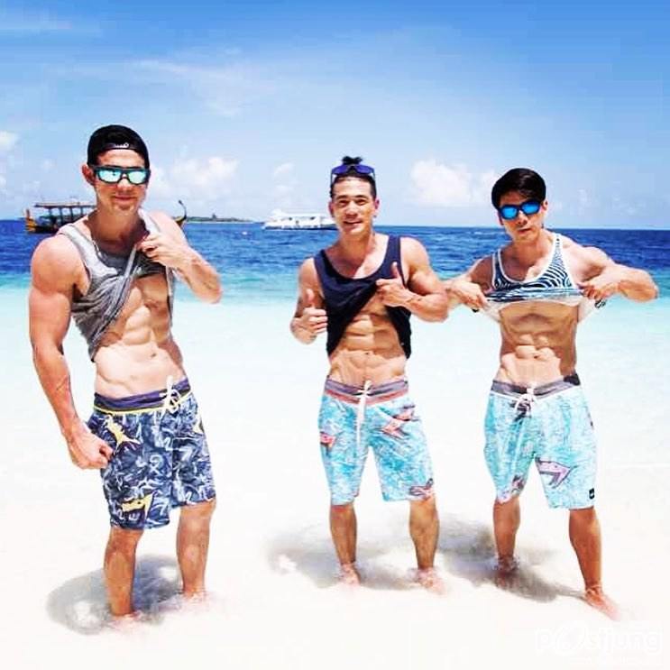 ดารากับภาพสีสดใส004