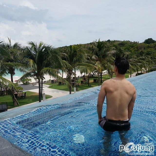 คุณหมอหุ่นเปะ IG@ DOCTOR_PER7H