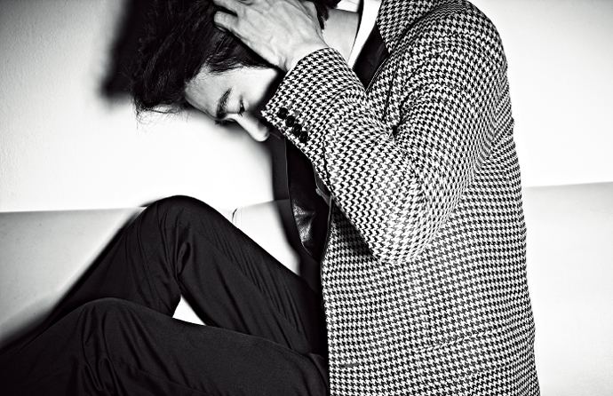 แม่เจ้า ^_^ ใส่สูทเเล้วหล่อขึ้นมาก100%