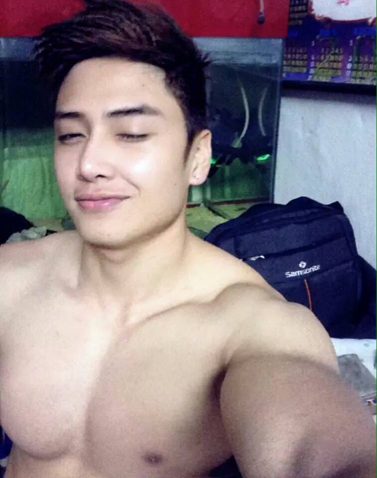 ส่อง Twitter No.2 #หล่อเว่อร์