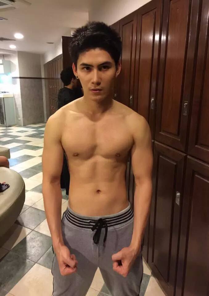 ส่อง Twitter No.2 #หล่อเว่อร์