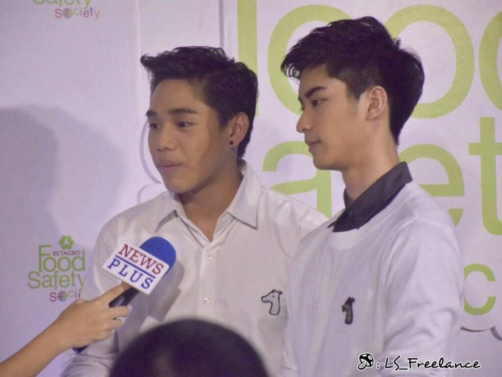 เอิ้นกะพีทหรือเงินออกัส