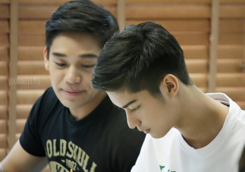เอิ้นกะพีทหรือเงินออกัส
