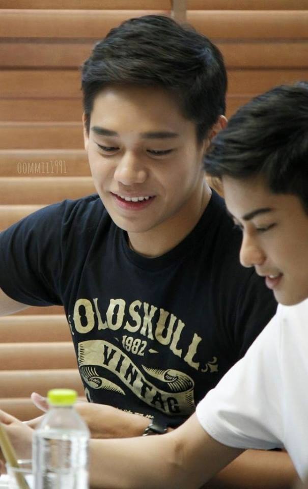 เอิ้นกะพีทหรือเงินออกัส