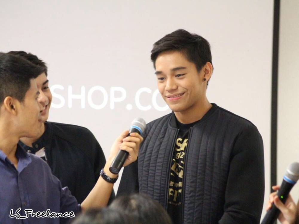 เอิ้นกะพีทหรือเงินออกัส
