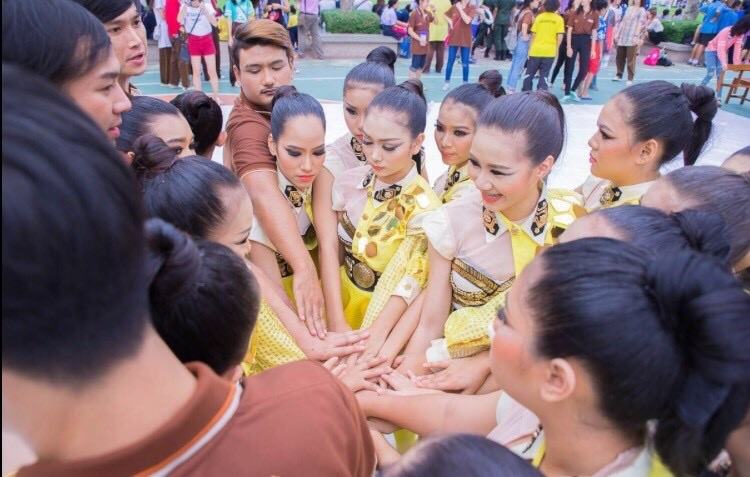 หลีดกีฬาเบญจสิริเกมส์ 2557 (โรงเรียนสายน้ำผึ้ง)