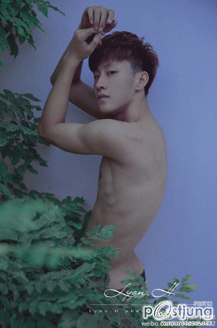 หนุ่มตี๋ By Lyon H. Photography