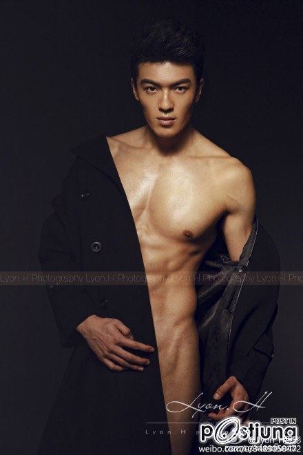 หนุ่มตี๋ By Lyon H. Photography