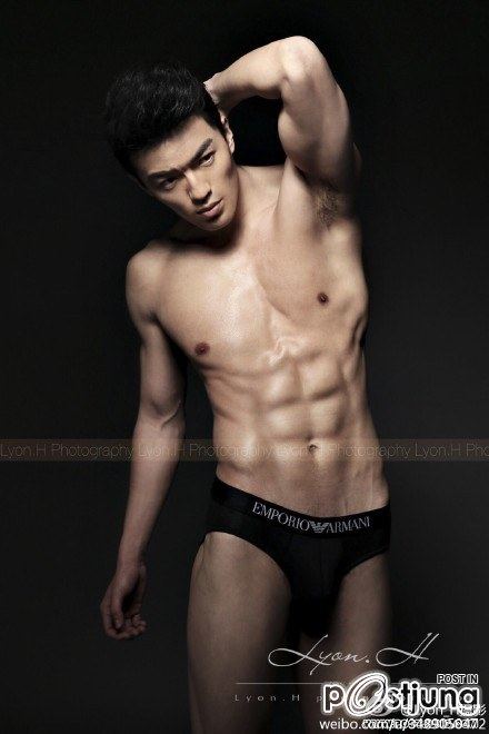 หนุ่มตี๋ By Lyon H. Photography
