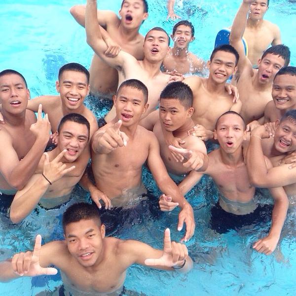 ผู้ชายพาเพลิน