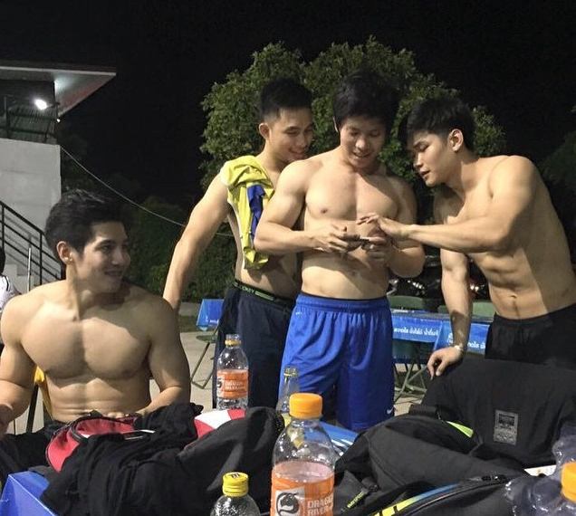 ผู้ชายพาเพลิน