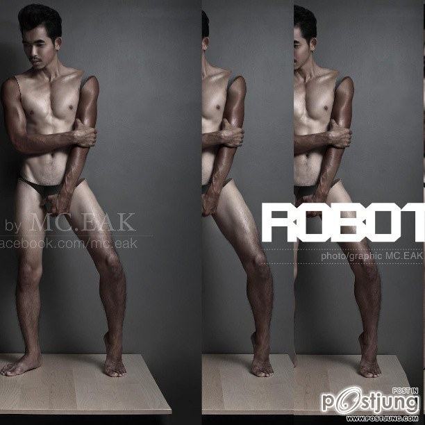 หนุ่มไทย มื้อค่ำ Stefano Wongpijirattana