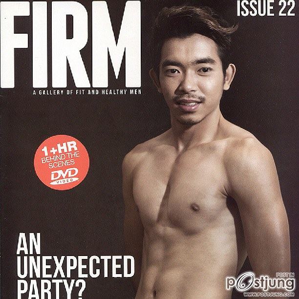 หนุ่มไทย มื้อค่ำ Stefano Wongpijirattana