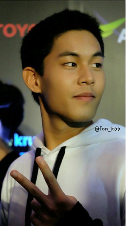 เสียงลืออื้ออึงถึง โอม-มิก เจ๊เลยลองหารูปโอมมาดู ปรากฏว่า...