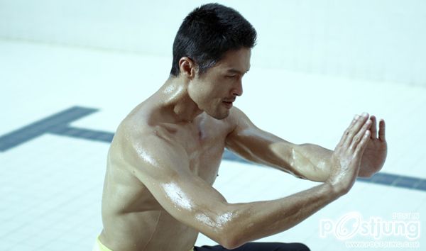 Johnny Tr&iacute; Nguyễn