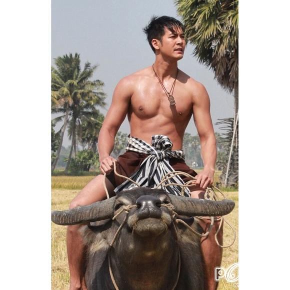 5 พระเอกผิวเข้ม ซิกแพคแน่น