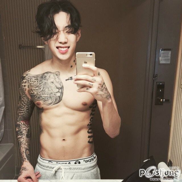 รอยสัก สุดเท่ ของเหล่าดารา นักร้อง