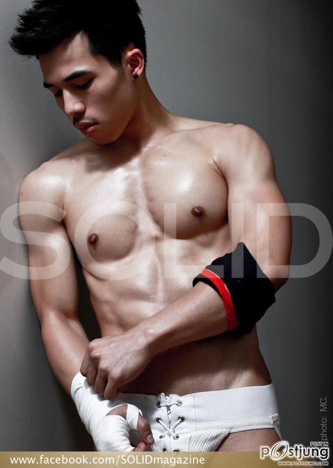 ชายมากมายหลาบหีบ020