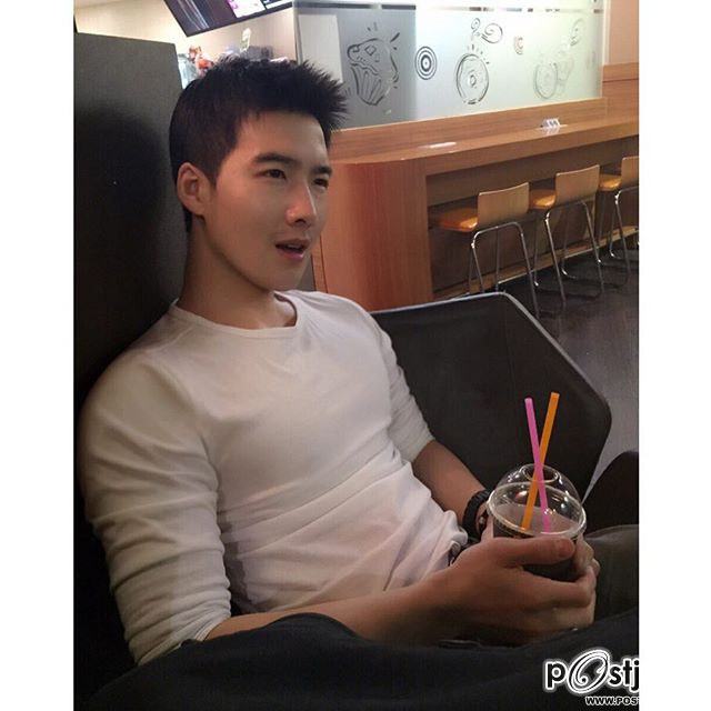 หนุ่มเกาหลี Tk.Jun