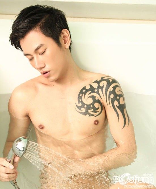 ฟินมื้อค่ำ หนุ่มๆ