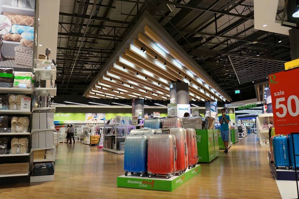 Grand opening Robinson Lifestyle Center Buriram