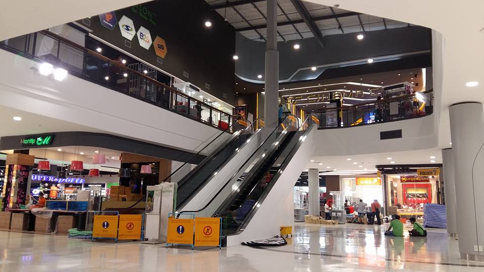 Grand opening Robinson Lifestyle Center Buriram