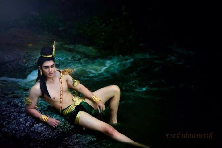 หนุ่มๆเครื่องทอง บ่าวเหนือขาวๆ