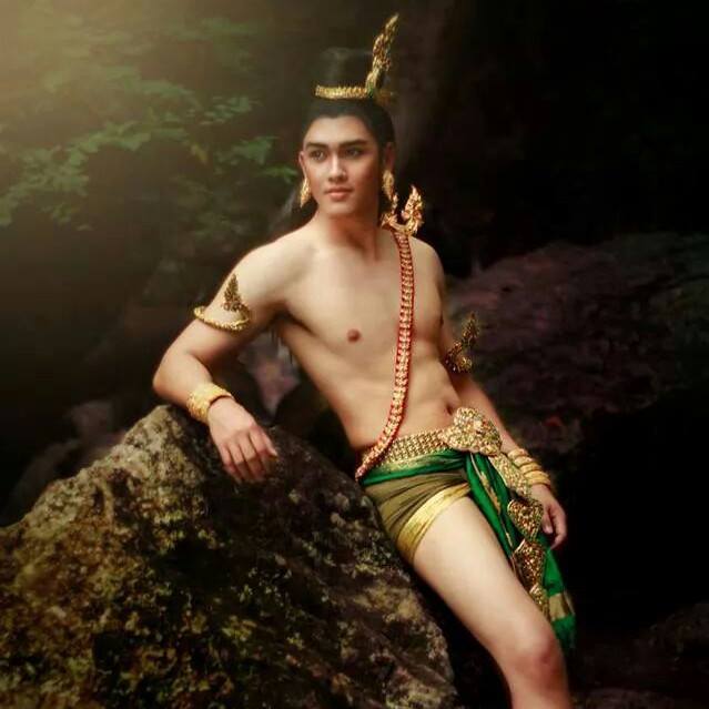 หนุ่มๆเครื่องทอง บ่าวเหนือขาวๆ