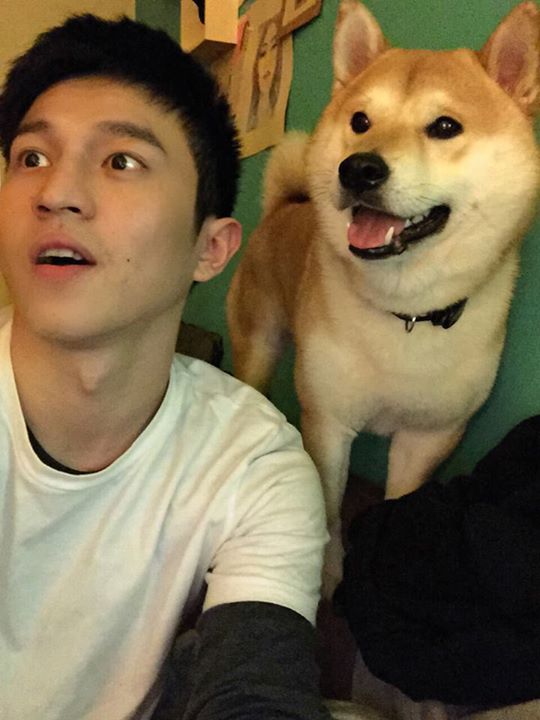 หนุ่มตี๋ Chuck Wang