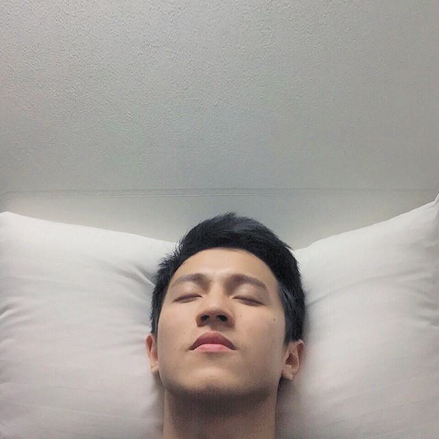 หนุ่มตี๋ Chuck Wang