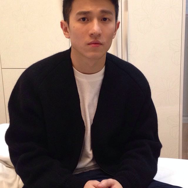 หนุ่มตี๋ Chuck Wang