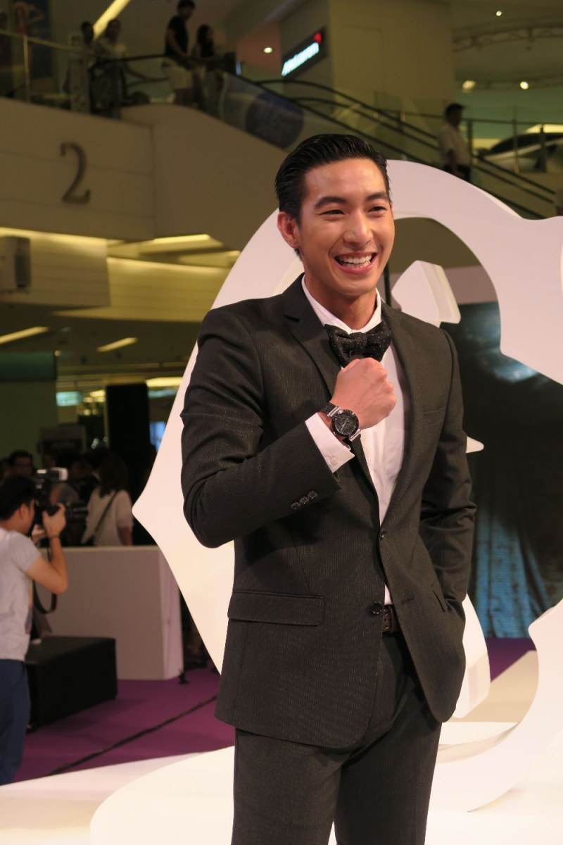 โตโน่  เจนี่  ควงกันออกงานคู่  Fashion show