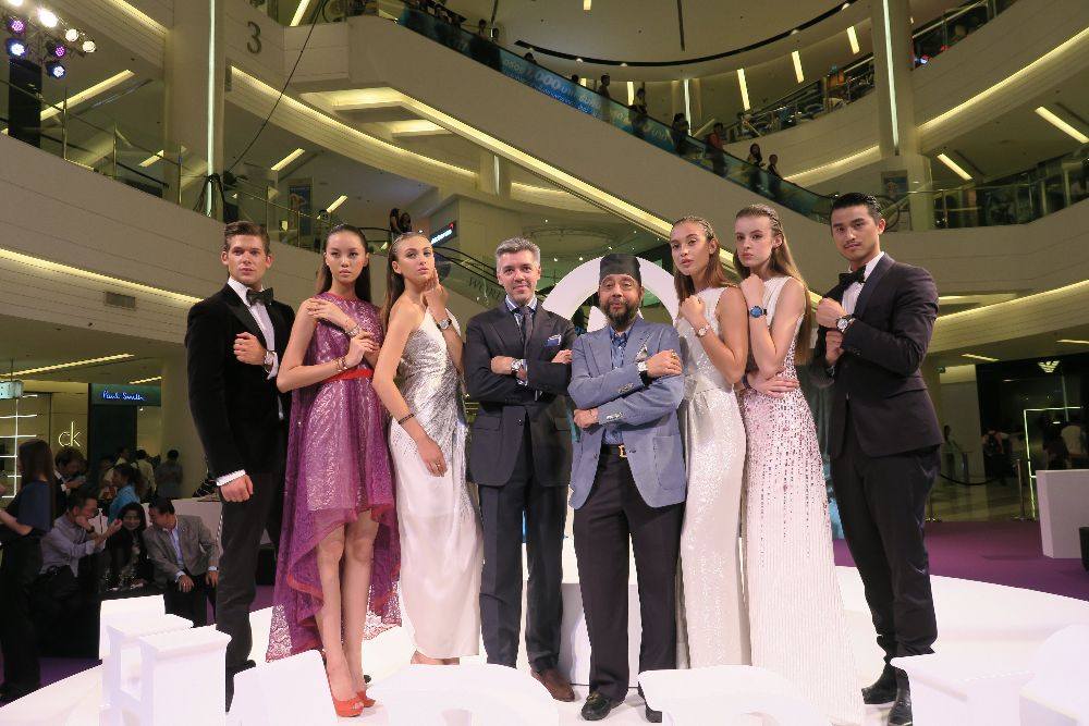 โตโน่  เจนี่  ควงกันออกงานคู่  Fashion show
